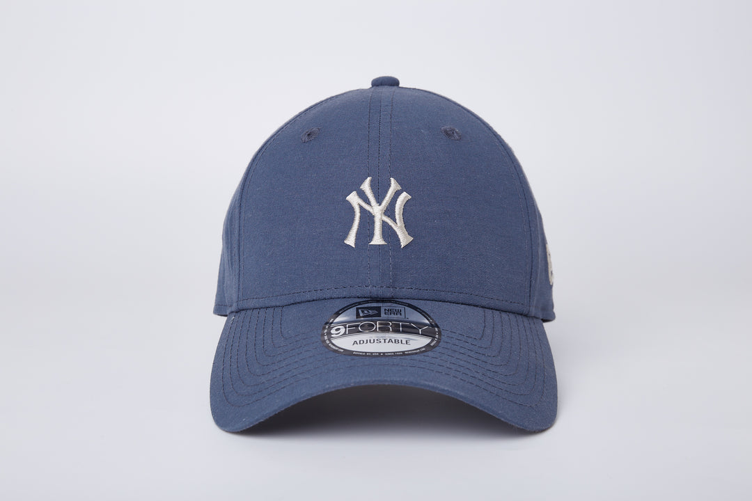 New Era หมวกรุ่น New York Yankees Urban Outdoor Grey Blue 9FORTY Cap