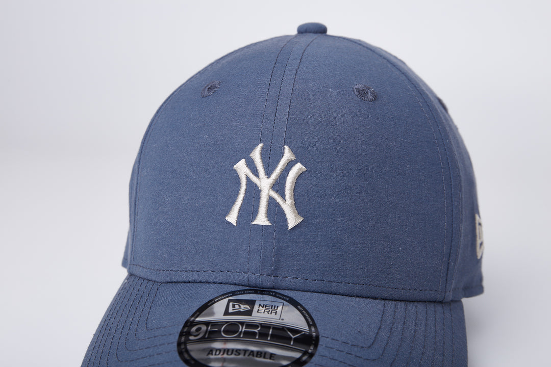 New Era หมวกรุ่น New York Yankees Urban Outdoor Grey Blue 9FORTY Cap