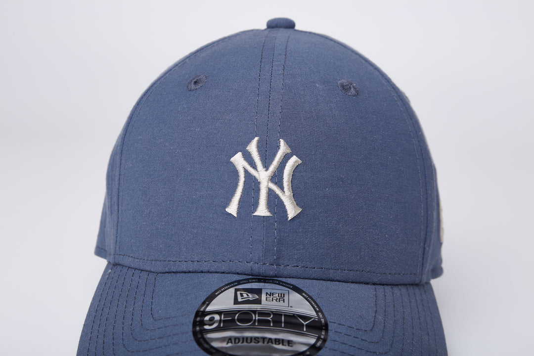 New Era หมวกรุ่น New York Yankees Urban Outdoor Grey Blue 9FORTY Cap