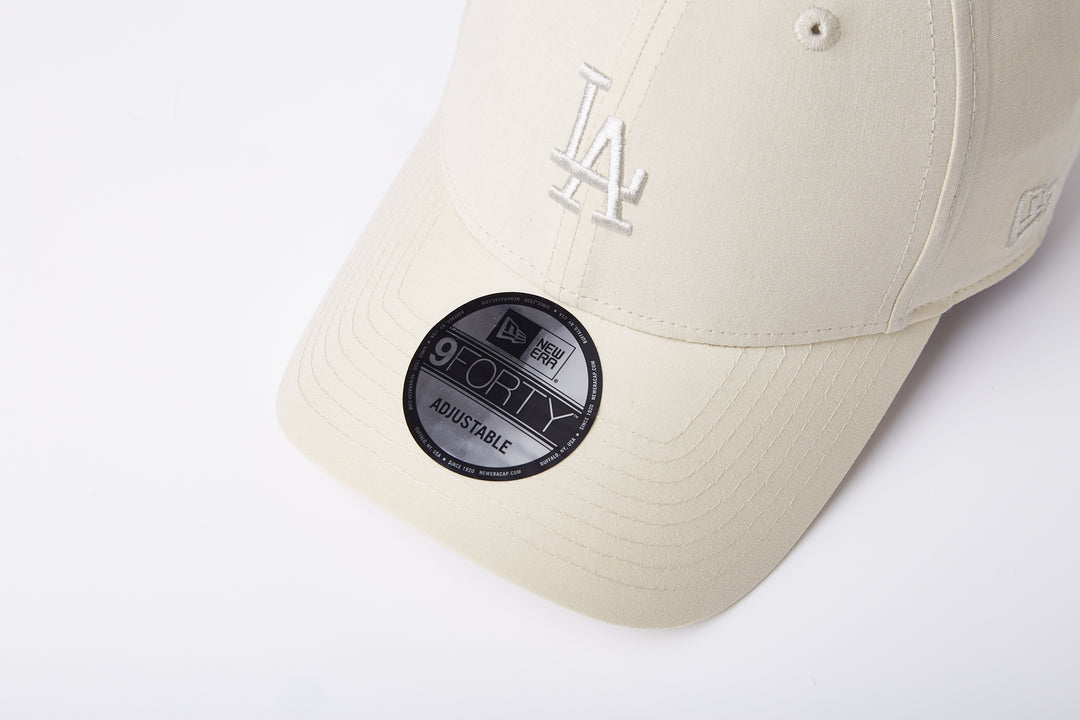 New Era หมวกรุ่น Los Angeles Dodgers Urban Outdoor Moth 9FORTY Cap