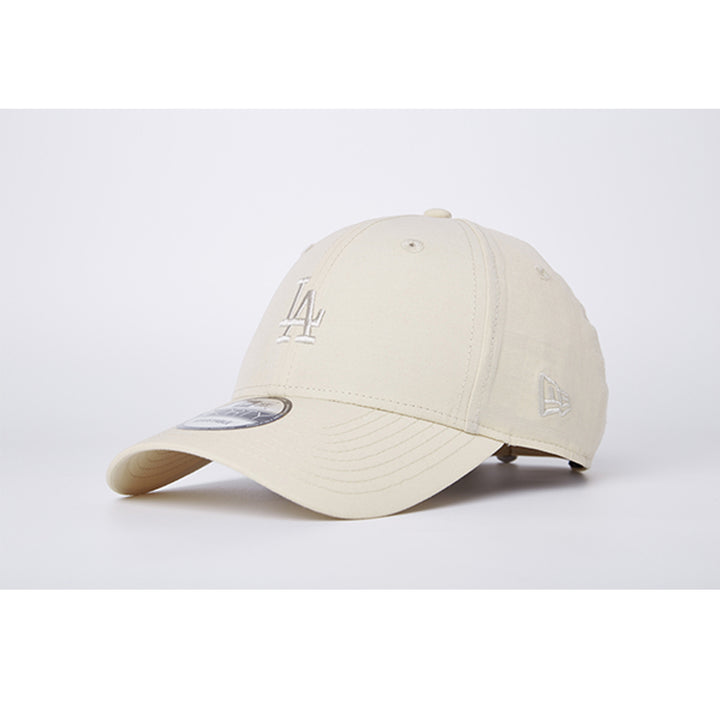 New Era หมวกรุ่น Los Angeles Dodgers Urban Outdoor Moth 9FORTY Cap