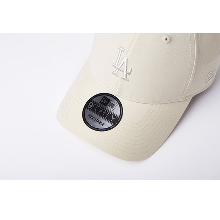 New Era หมวกรุ่น Los Angeles Dodgers Urban Outdoor Moth 9FORTY Cap