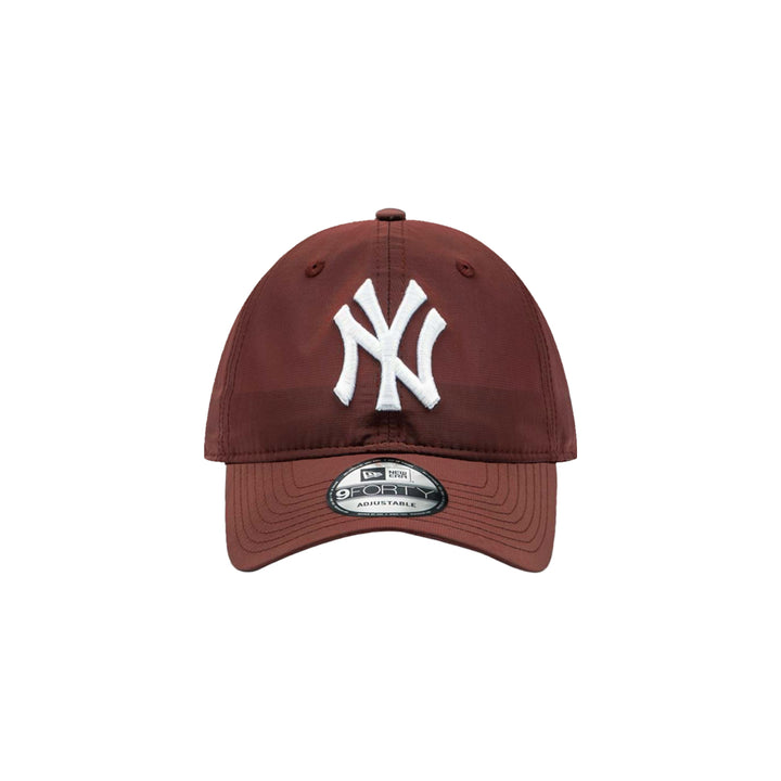 New Era หมวกรุ่น New York Yankees Metal Nylon Red 9Forty Unstructed Cap