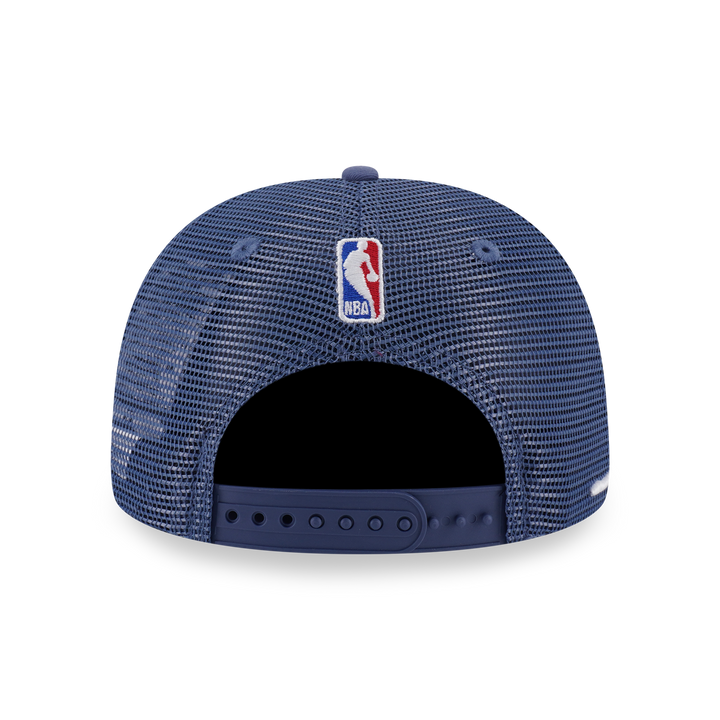 New Era หมวกรุ่น Dallas Mavericks Mix League Script Muted Indigo 9Forty Af Trucker Cap