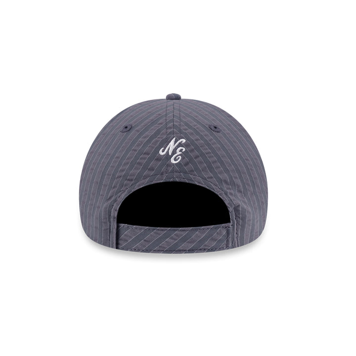New Era หมวกรุ่น New Era Street Class Gray Stripe 9Forty Unst Cap