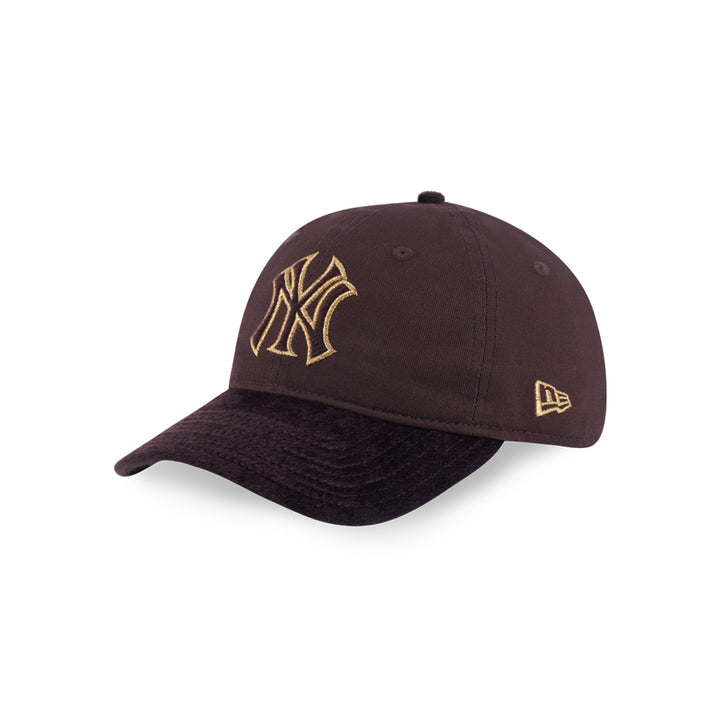New Era หมวกรุ่น New York Yankees Year Of The Horse Walnut 9Twenty Small Cap