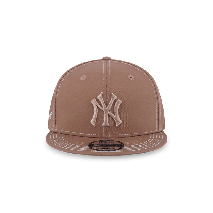New Era หมวกรุ่น New York Yankees Mlb Contrast Stitching Khaki 9Fifty Cap