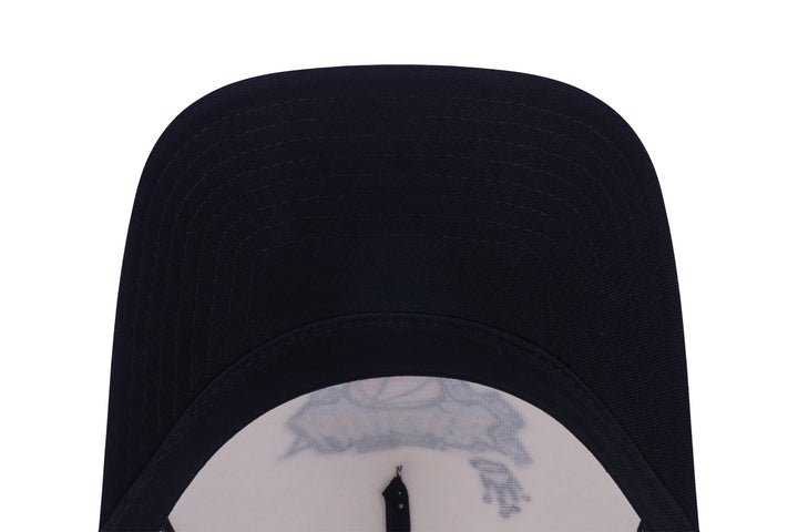 New Era หมวกรุ่น New York Knicks League Mix Chrome White 9Forty Af Trucker Cap