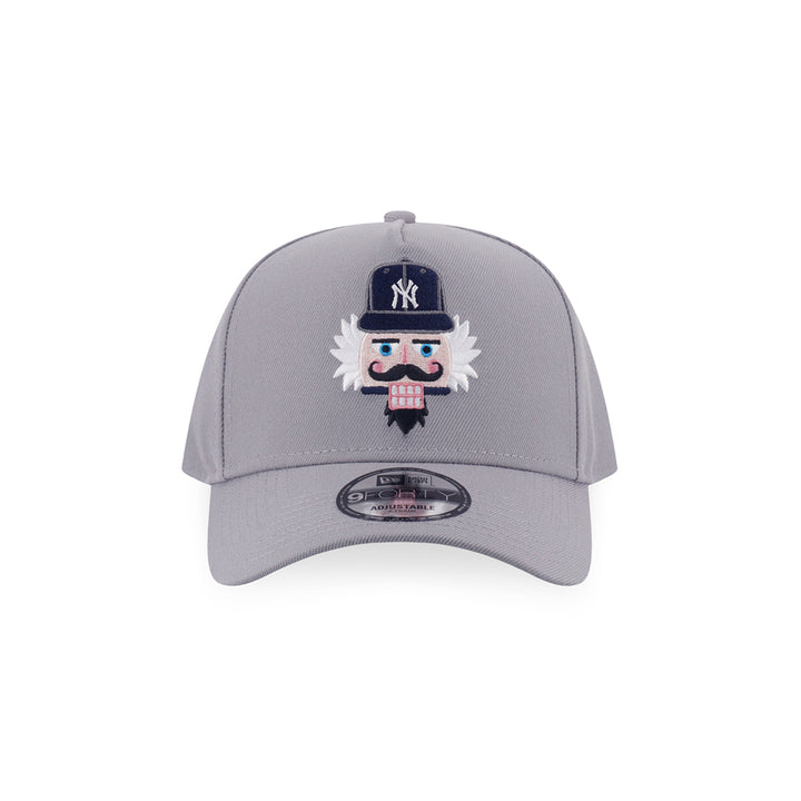 New Era หมวกรุ่น New York Yankees Christmas Pack Gray 9Forty Af Cap
