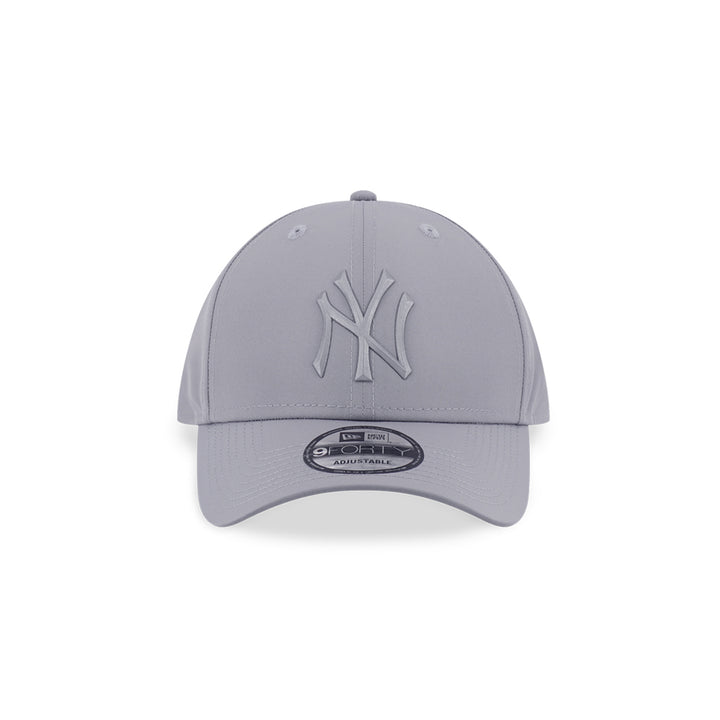 New Era หมวกรุ่น New York Yankees Metal Badge Gray 9Forty Cap