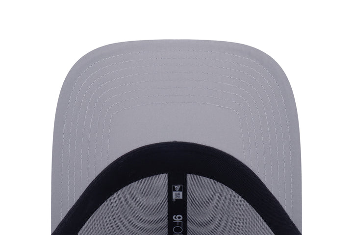 New Era หมวกรุ่น New York Yankees Metal Badge Gray 9Forty Cap