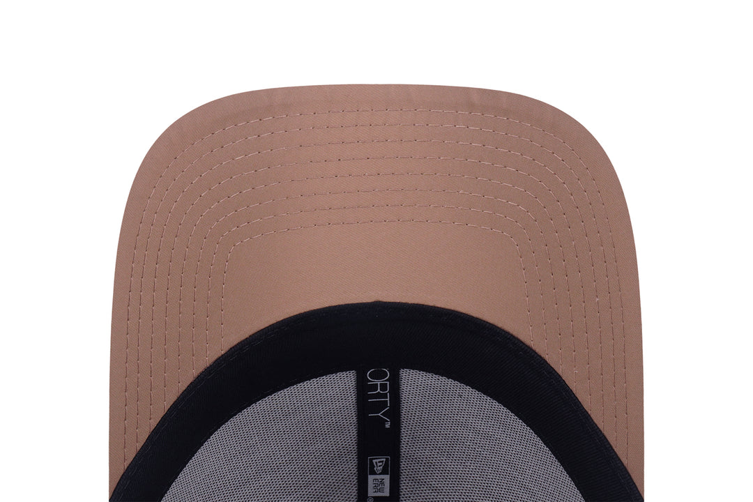 New Era หมวกรุ่น New Era Metal Badge Khaki 9Forty Cap