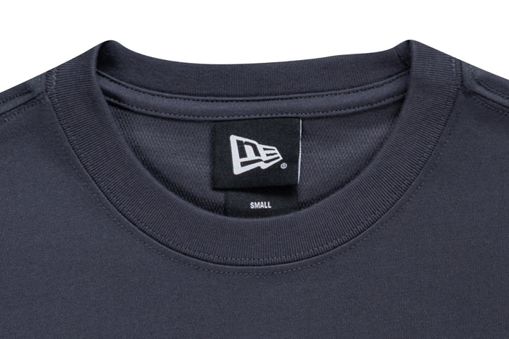 New Era เสื้อยืดแขนสั้นรุ่น Philadelphia Phillies Rebellious Resistance Graphite Short Sleeve T-Shirt