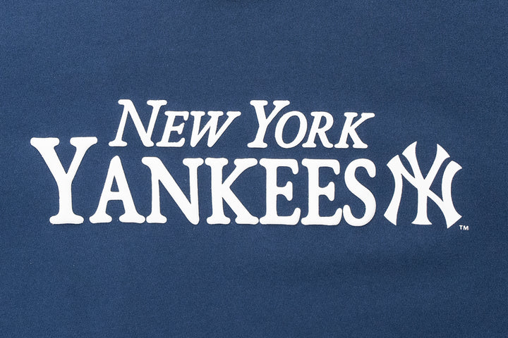 New Era เสื้อยืดแขนสั้นรุ่น New York Yankees League Mix Cartoon Oceanside Blue Short Sleeve T-Shirt