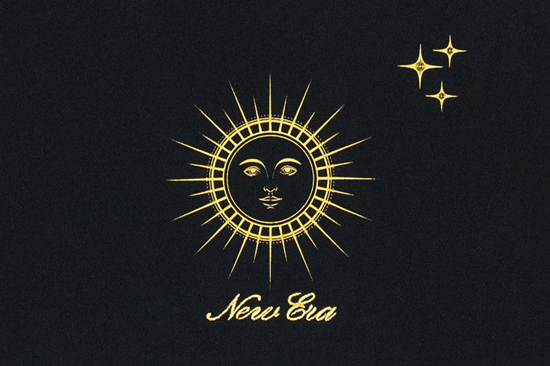 New Era เสื้อยืดแขนสั้นรุ่น New Era Cosmic Craft Black Short Sleeve T-Shirt