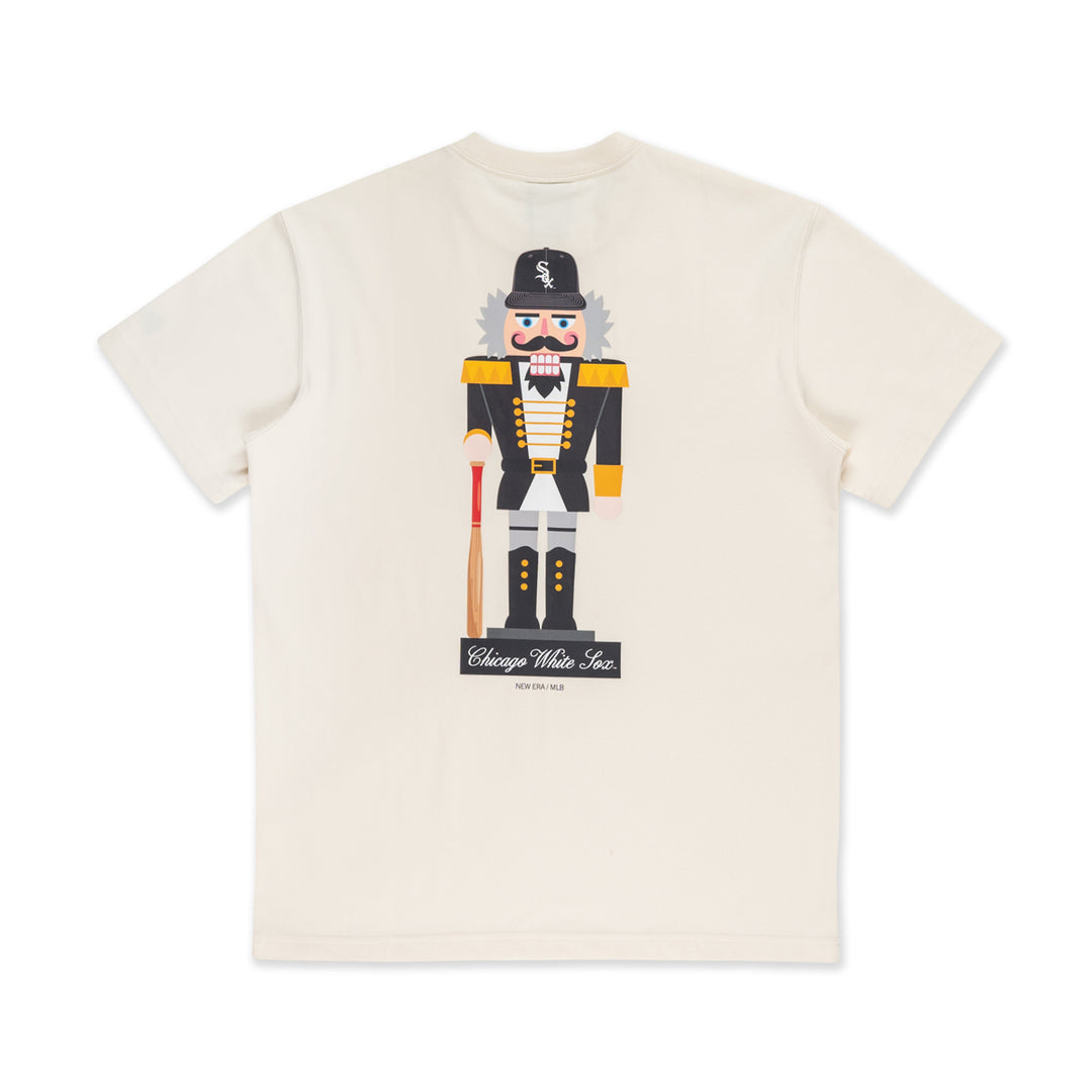 New Era เสื้อยืดแขนสั้นรุ่น Chicago White Sox Christmas Pack Chrome White Short Sleeve T-Shirt