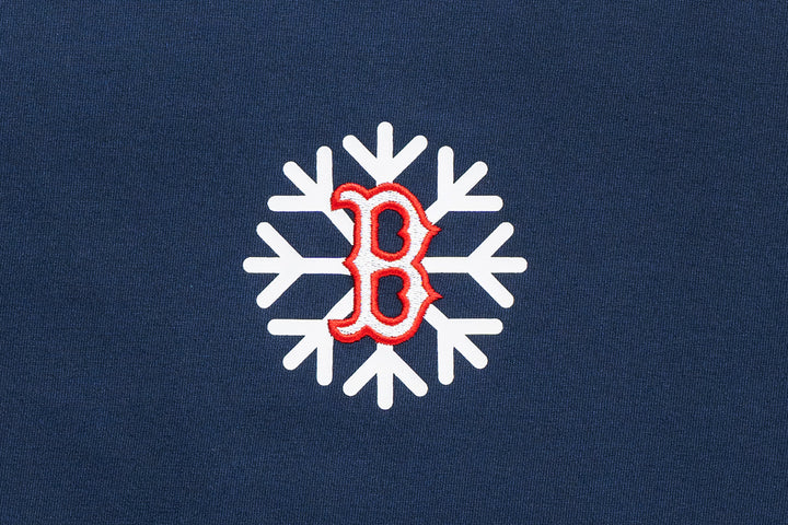 New Era เสื้อยืดแขนสั้นรุ่น Boston Red Sox Christmas Pack Oceanside Blue Short Sleeve T-Shirt