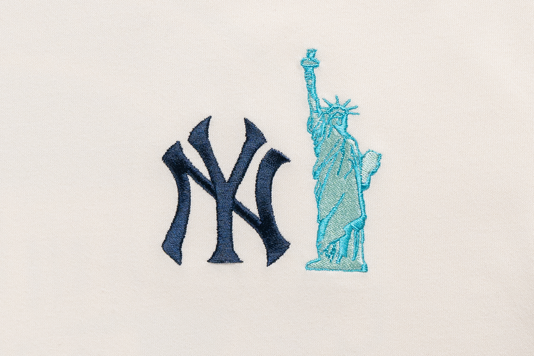 New Era เสื้อยืดแขนสั้นรุ่น 59Fifty Pack - Mlb City New York Yankees Chrome White Short Sleeve T-Shirt
