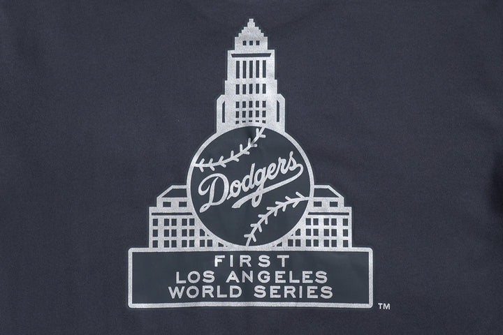 New Era เสื้อยืดแขนสั้นรุ่น 59Fifty Pack - Metallic Los Angeles Dodgers Cooperstown Graphite Short Sleeve T-Shirt