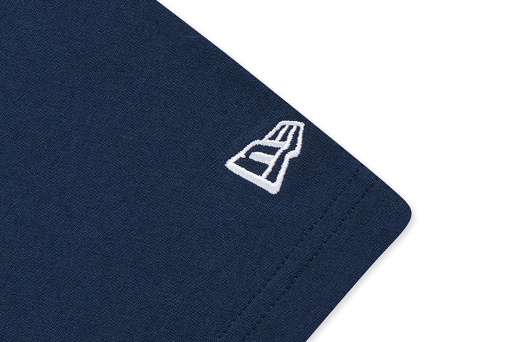 New Era เสื้อยืดแขนสั้นรุ่น New Era Street Class Oceanside Blue Oversized Short Sleeve T-Shirt