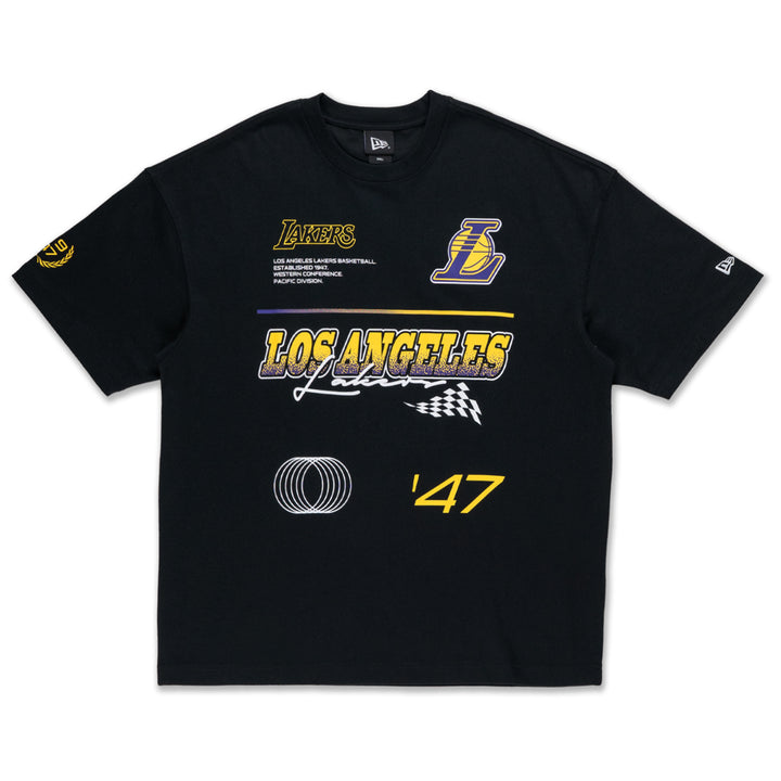New Era เสื้อยืดแขนสั้นรุ่น Los Angeles Lakers Nba Racing Black Oversize Short Sleeve T-Shirt