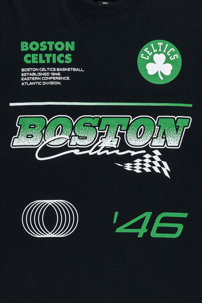 New Era เสื้อยืดแขนสั้นรุ่น Boston Celtics Nba Racing Black Oversized Short Sleeve T-Shirt