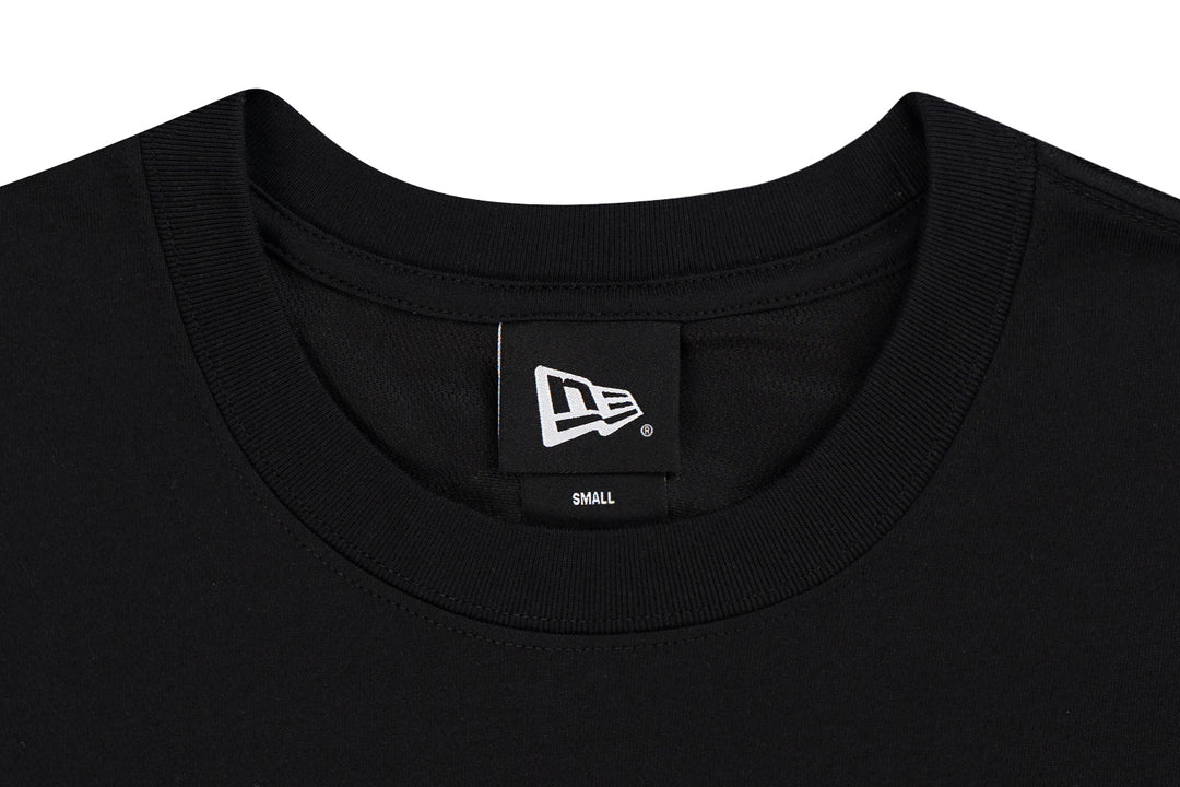 New Era เสื้อยืดแขนสั้นรุ่น New York Knicks League Mix Black Oversized Short Sleeve T-Shirt