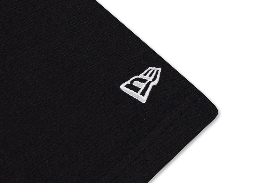 New Era เสื้อยืดแขนสั้นรุ่น New York Knicks League Mix Black Oversized Short Sleeve T-Shirt