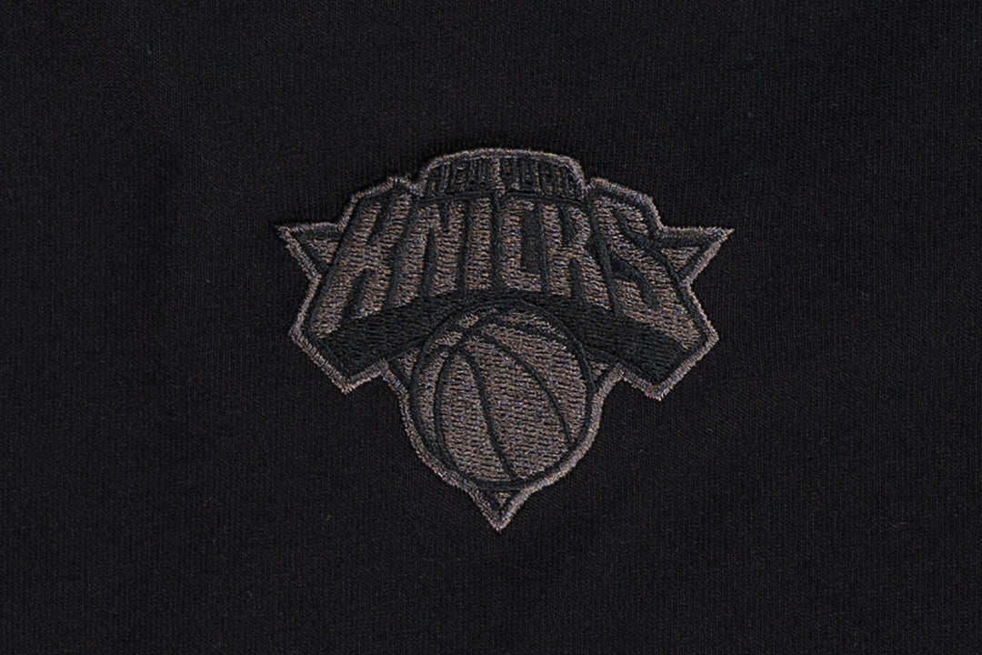 New Era เสื้อยืดแขนสั้นรุ่น New York Knicks League Mix Black Oversized Short Sleeve T-Shirt