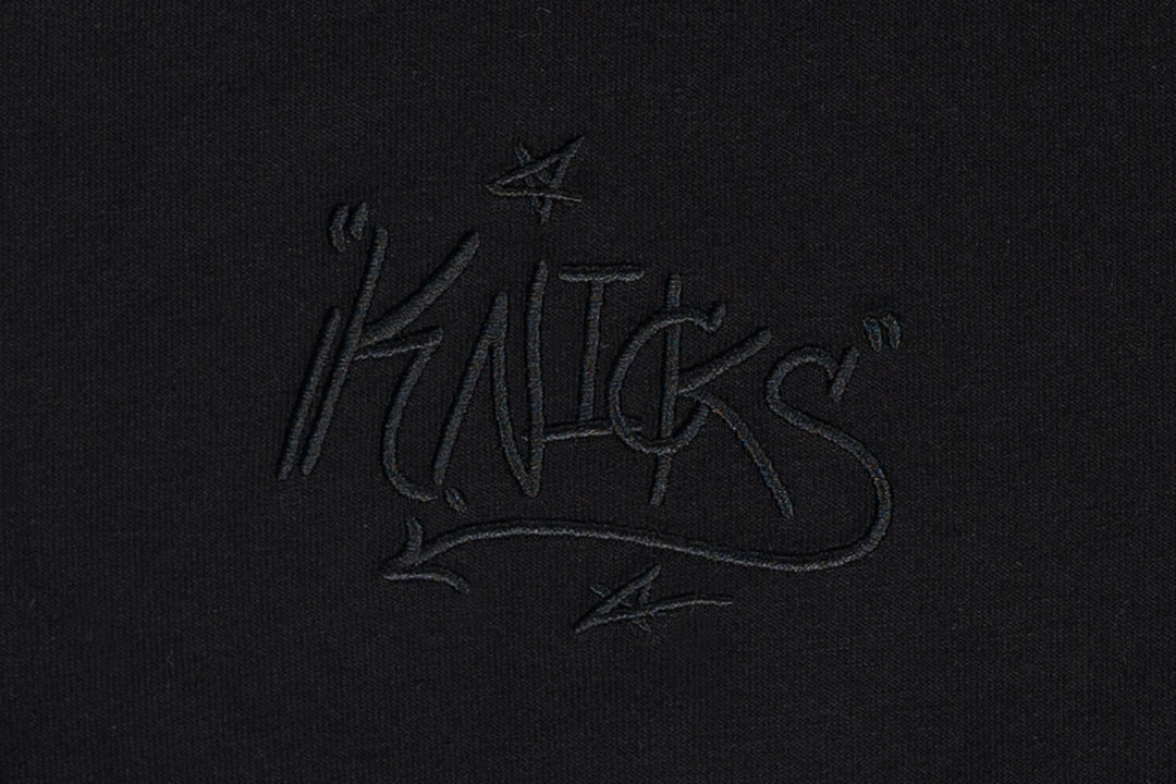 New Era เสื้อยืดแขนสั้นรุ่น New York Knicks League Mix Black Oversized Short Sleeve T-Shirt