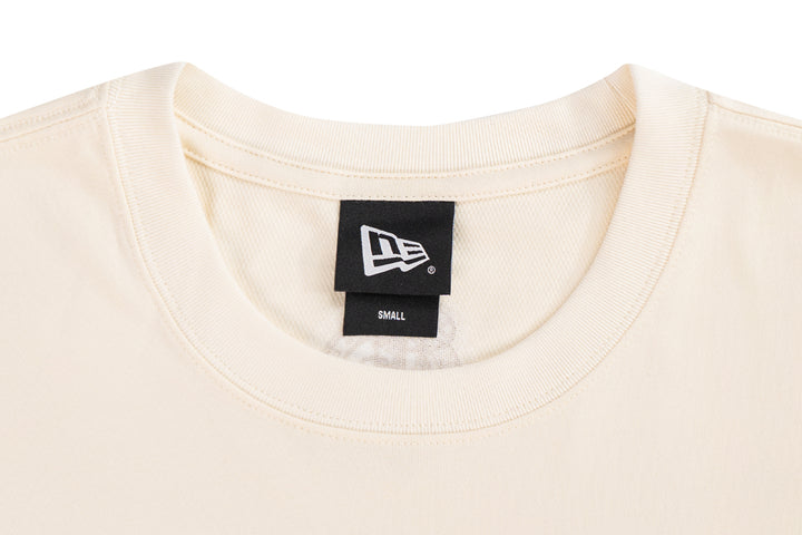 New Era เสื้อยืดแขนสั้นรุ่น Boston Celtics League Mix Chrome White Oversized Short Sleeve T-Shirt