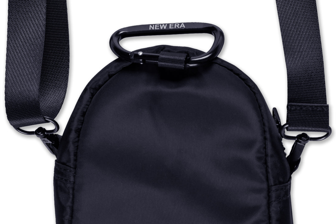 New Era กระเป๋ารุ่น New Era Street Class Black Small Pouch
