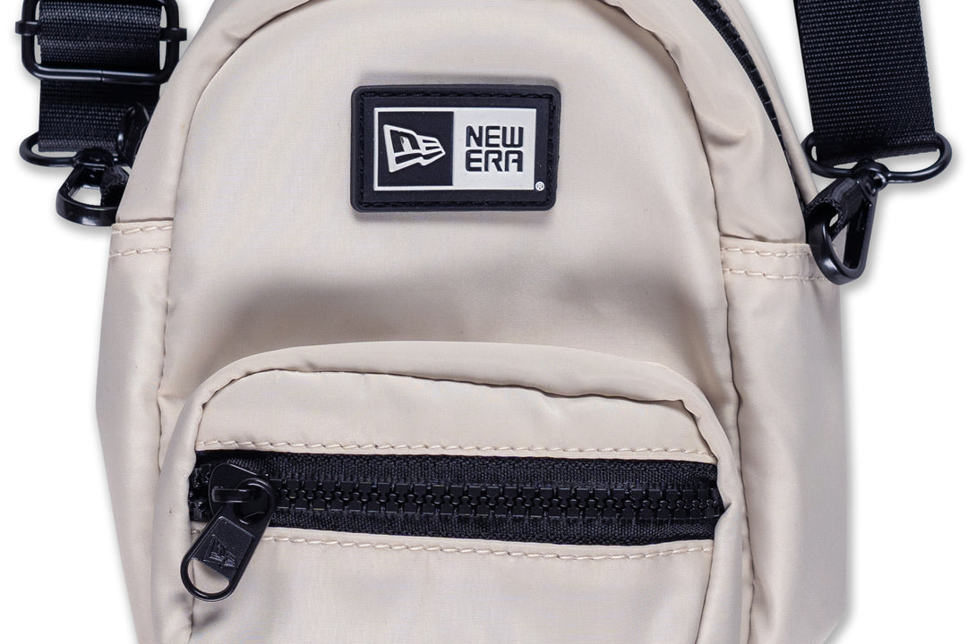 New Era กระเป๋ารุ่น New Era Street Class Beige Small Pouch