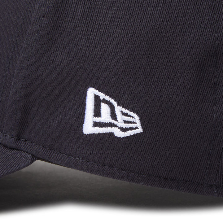 New Era หมวกรุ่น New York Yankees Rhinestone Navy 9Forty Cloth Strap Cap