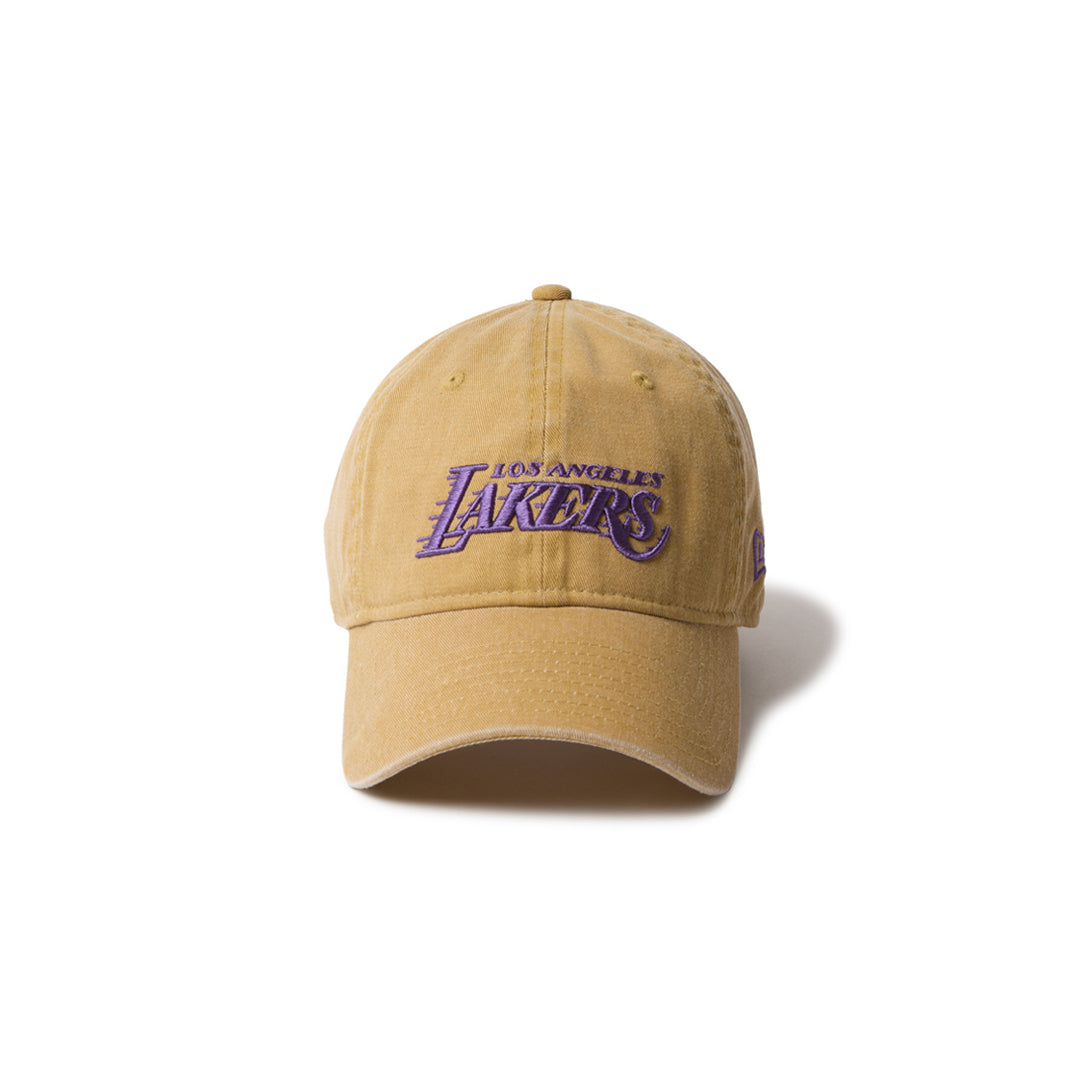 New Era หมวกรุ่น Los Angeles Lakers Los Angeles Pack Camel 9Twenty Cloth Strap Cap