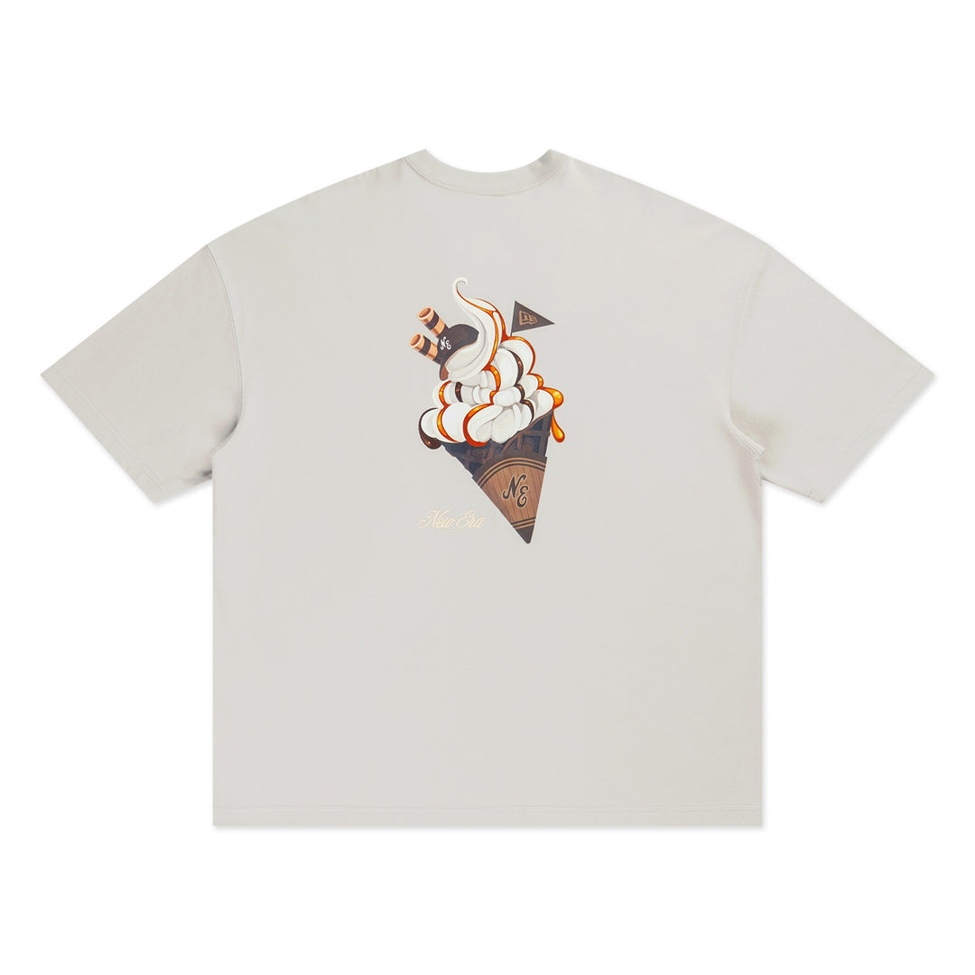 New Era เสื้อยืดแขนสั้นรุ่น New Era Soft Serve Stone Oversized Short Sleeve Tee