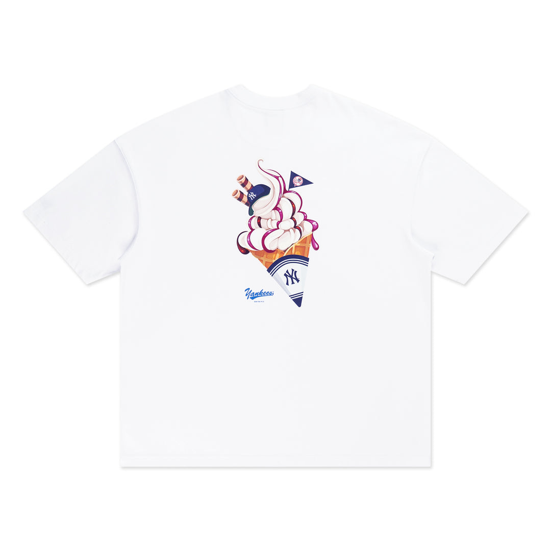 New Era เสื้อยืดแขนสั้นรุ่น New Era Soft Serve White Oversized Short Sleeve Tee