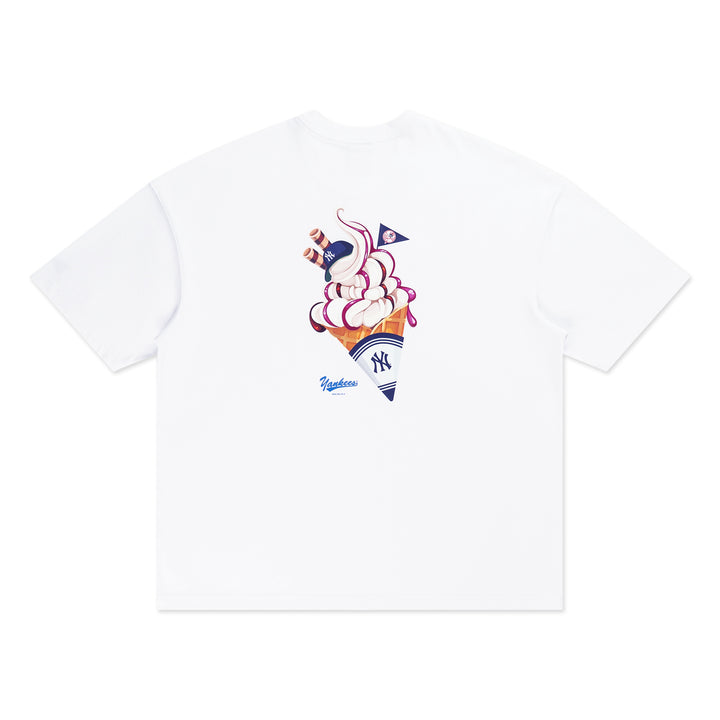 New Era เสื้อยืดแขนสั้นรุ่น New Era Soft Serve White Oversized Short Sleeve Tee
