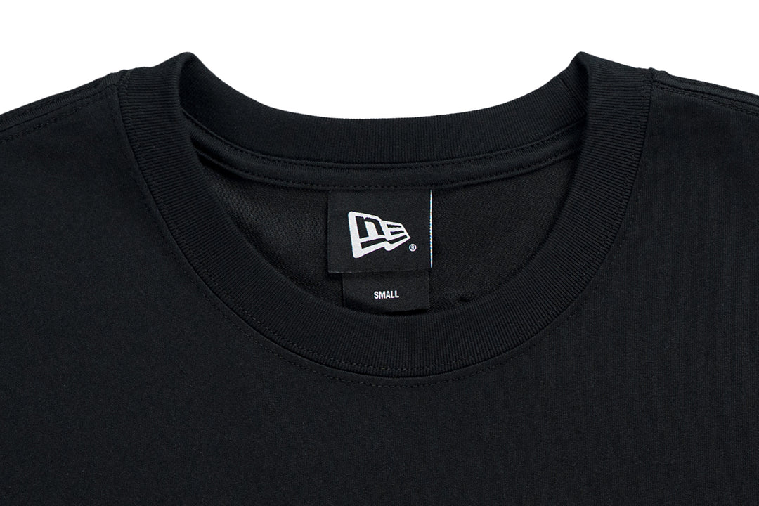 New Era เสื้อยืดแขนสั้นรุ่น New York Yankees Patchwork Graphic Black Oversized Short Sleeve Tee