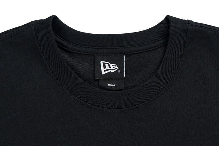 New Era เสื้อยืดแขนสั้นรุ่น New York Yankees Patchwork Graphic Black Oversized Short Sleeve Tee