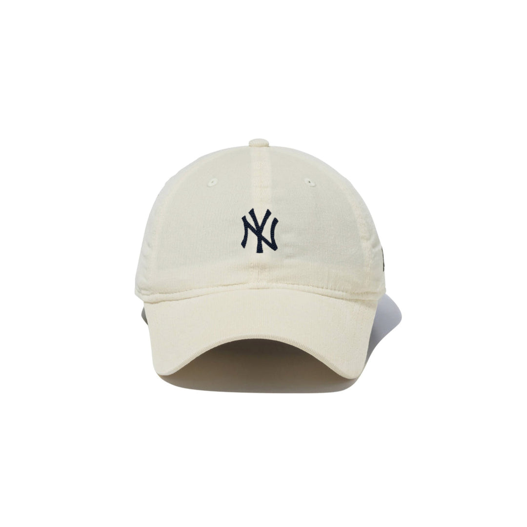 New Era หมวกรุ่น NEW YORK YANKEES JAPAN MICRO CORDUROY CHROME WHITE 9TWENTY CAP