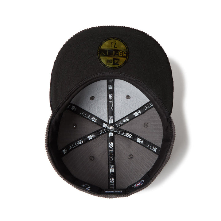 New Era หมวกรุ่น Chicago White Sox Corduroy Gray And Black 59Fifty Cap