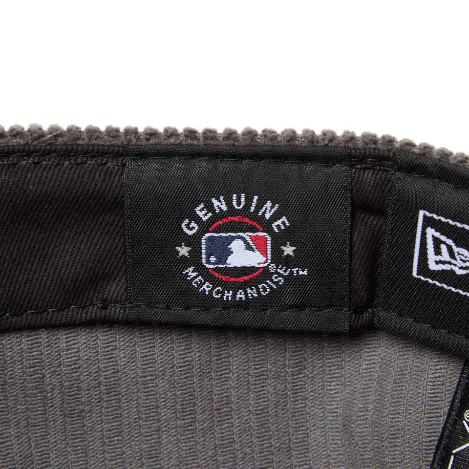 New Era หมวกรุ่น Chicago White Sox Corduroy Gray And Black 59Fifty Cap