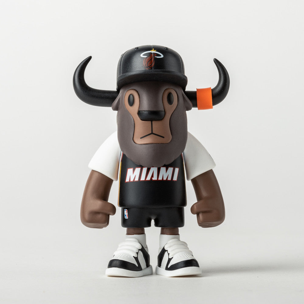 New Era ฟิกเกอร์รุ่น MIAMI HEAT NBA MINI BUFFALO BLACK FIGURE
