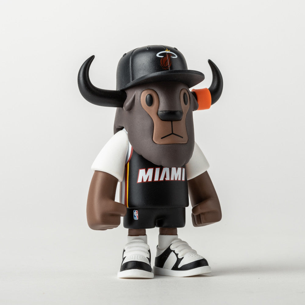 New Era ฟิกเกอร์รุ่น MIAMI HEAT NBA MINI BUFFALO BLACK FIGURE
