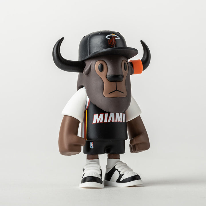 New Era ฟิกเกอร์รุ่น MIAMI HEAT NBA MINI BUFFALO BLACK FIGURE