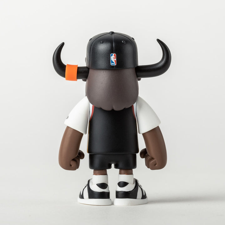 New Era ฟิกเกอร์รุ่น MIAMI HEAT NBA MINI BUFFALO BLACK FIGURE