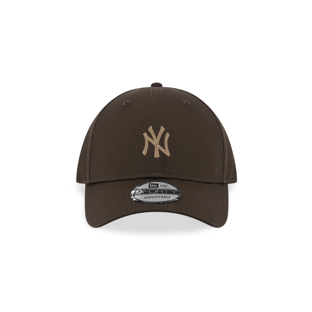 New Era หมวกรุ่น New York Yankees Walnut 9Forty Cap