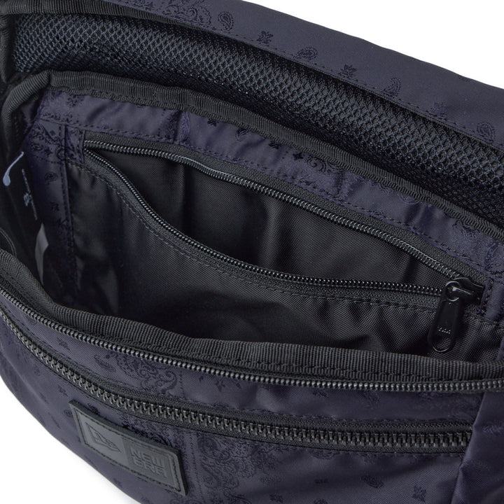 New Era กระเป๋า รุ่น NEW ERA CORE NAVY EXPLORER WAIST BAG