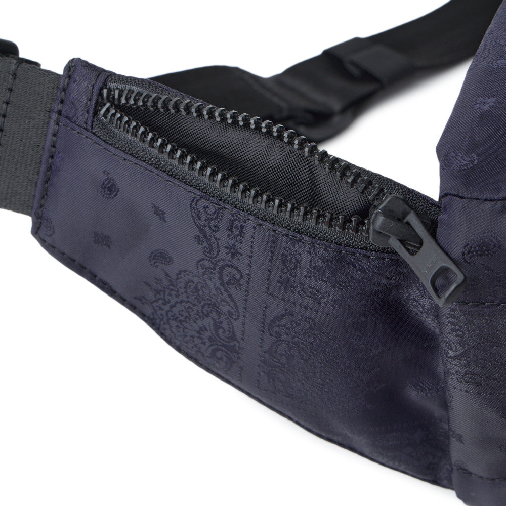 New Era กระเป๋า รุ่น NEW ERA CORE NAVY EXPLORER WAIST BAG